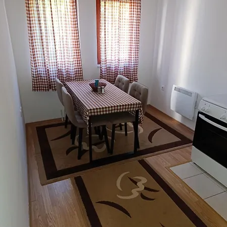 Apartman Dzan Apartment